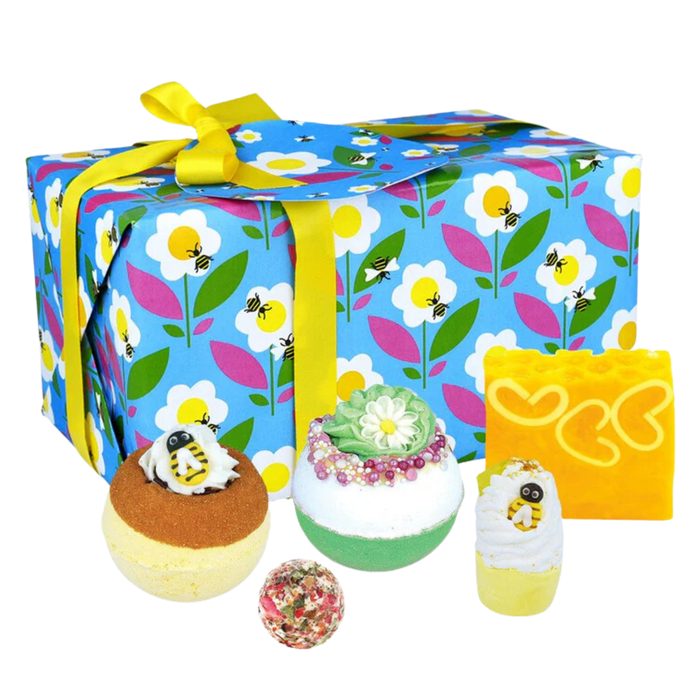 Bomb Cosmetics Just Bee Yourself Bath Bomb Gift Set